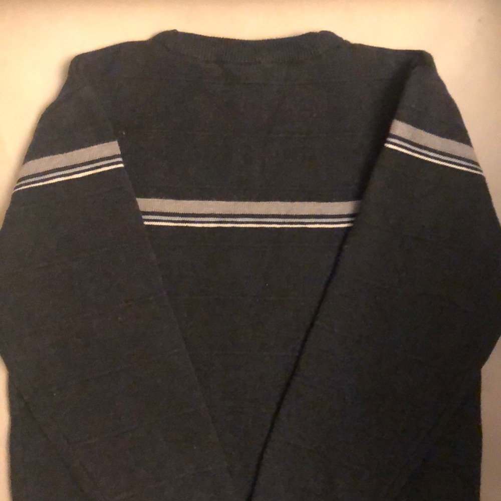 Vintage Brand Boys Sweater - Picture 3 of 3